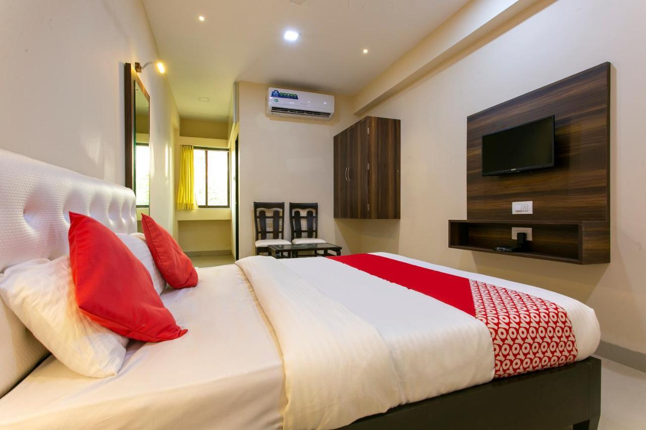 Oyo 62220 Hotel Stay Inn Kalyān Extérieur photo